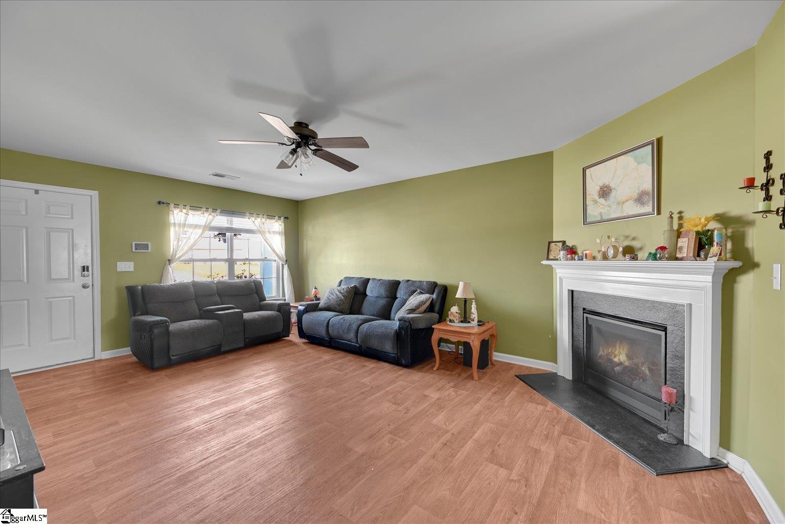 218 Hillendale Way Pelzer, SC 29669 - Photo 7 of 43