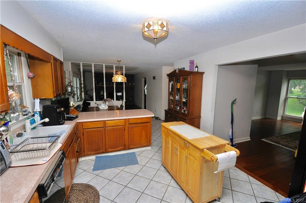 216 Watson Road Arden, NC 28704 - Photo 4 of 17 Gallery Image 4