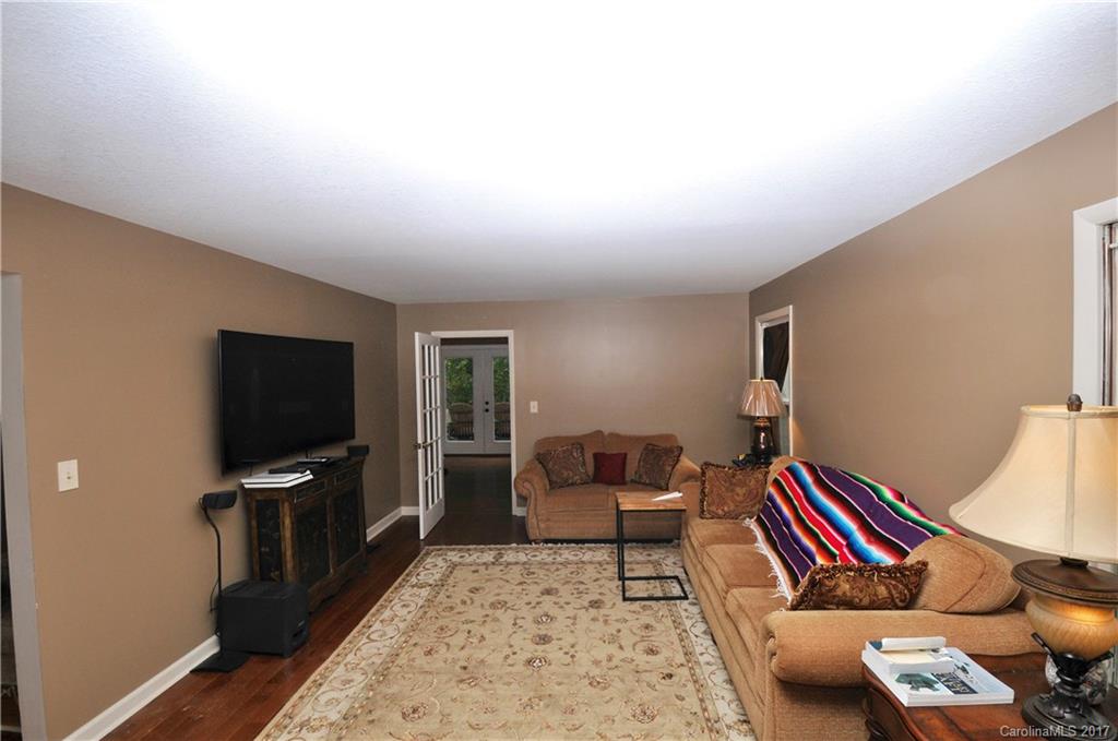 216 Watson Road Arden, NC 28704 - Photo 5 of 17 Gallery Image 5