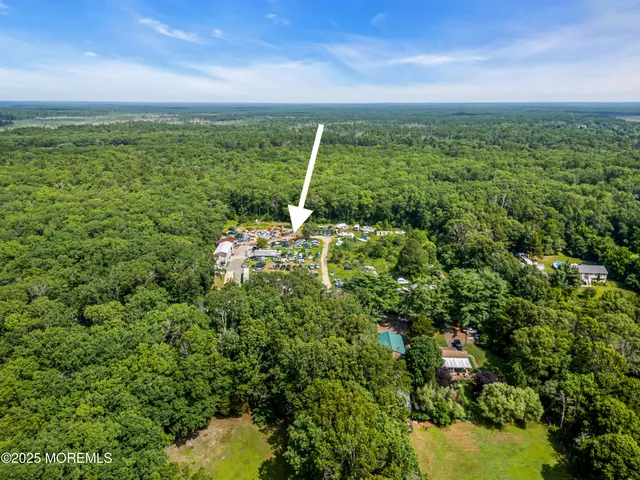 $800,000 | 15 Oak Lane, Tuckerton, NJ 08087