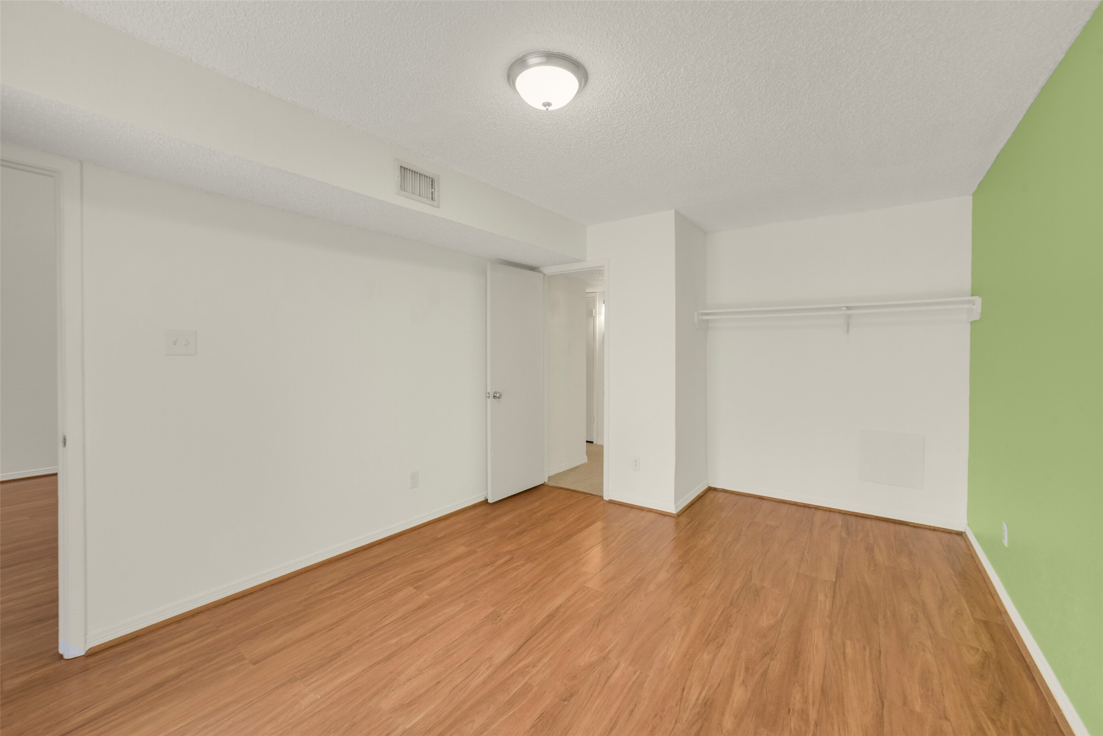 6333 Shadow Tree Drive Houston, TX 77035 - Photo 22 of 36