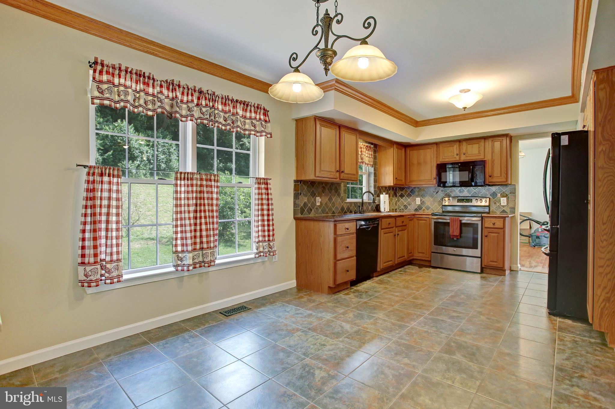 906 Connor Court Sinking Spring, PA 19608 - Photo 15 of 43