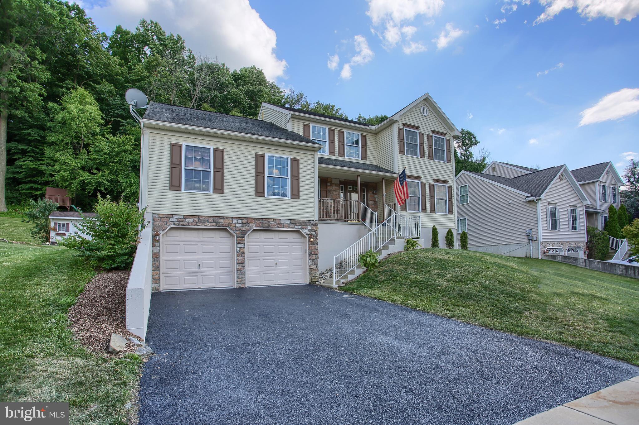 906 Connor Court Sinking Spring, PA 19608 - Photo 4 of 43
