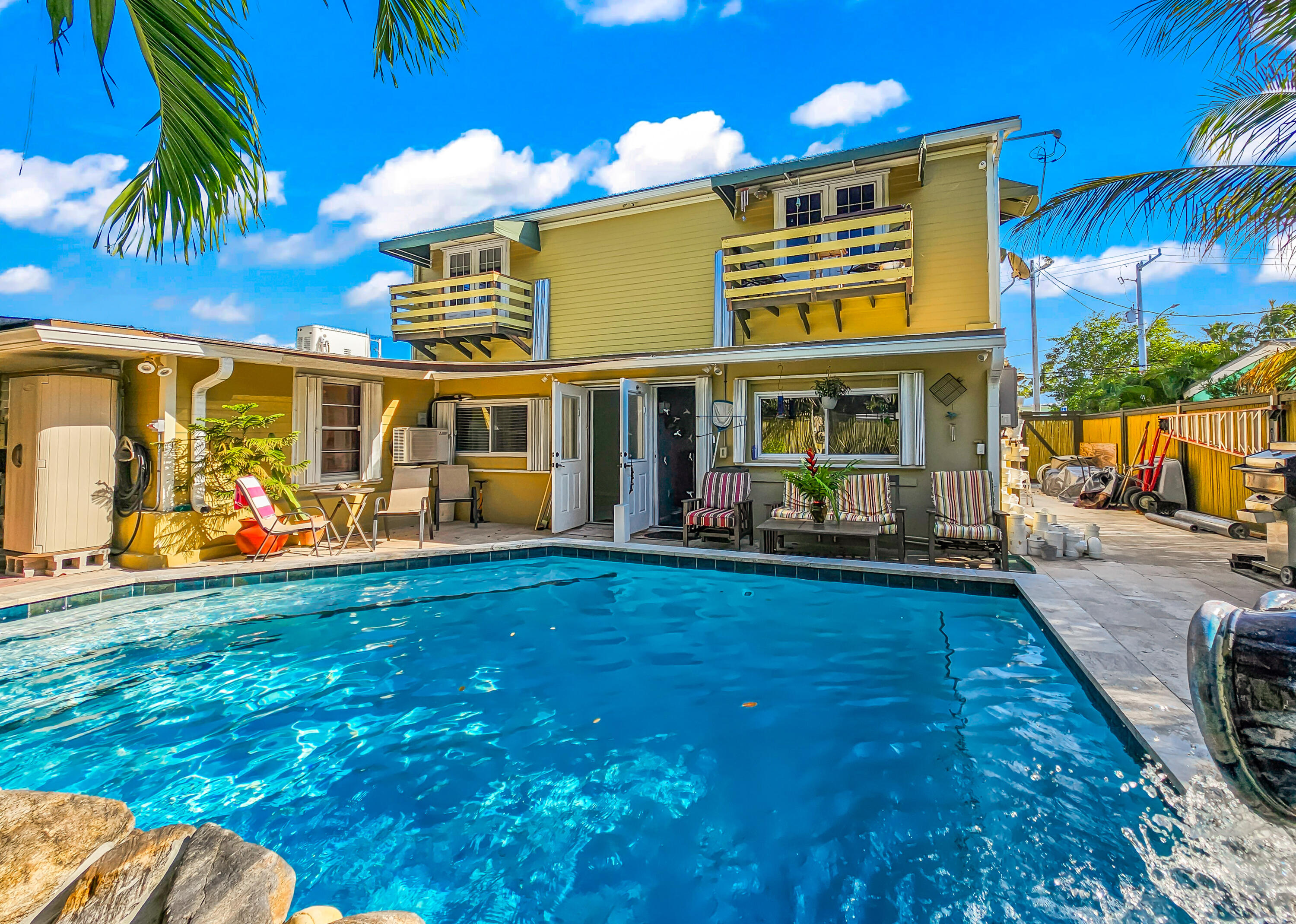 1609 United Street Key West, FL 33040 - Photo 14 of 74 Backyard Pool Lounge Area (13)