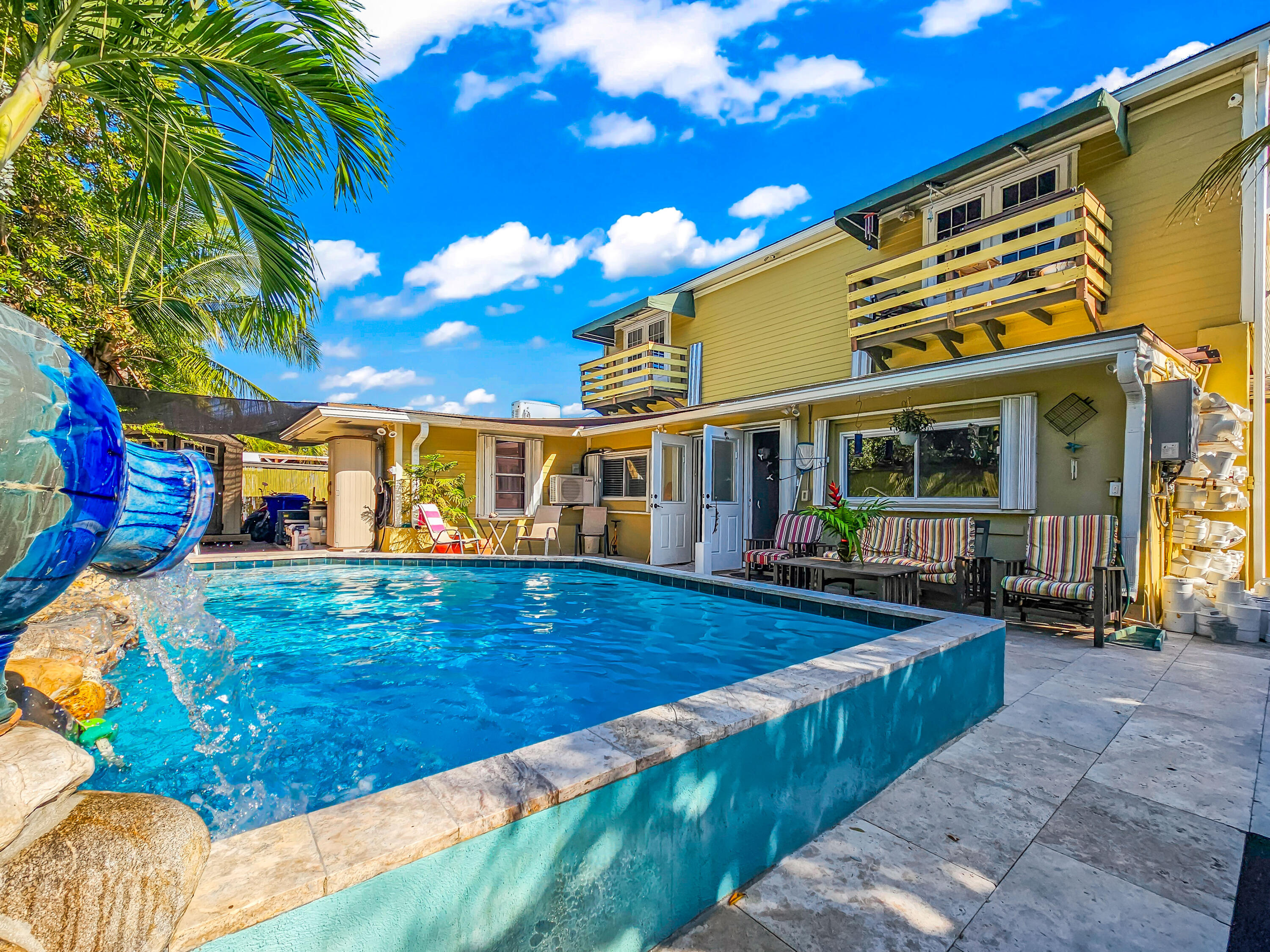 1609 United Street Key West, FL 33040 - Photo 4 of 74 Backyard Pool Lounge Area (6)