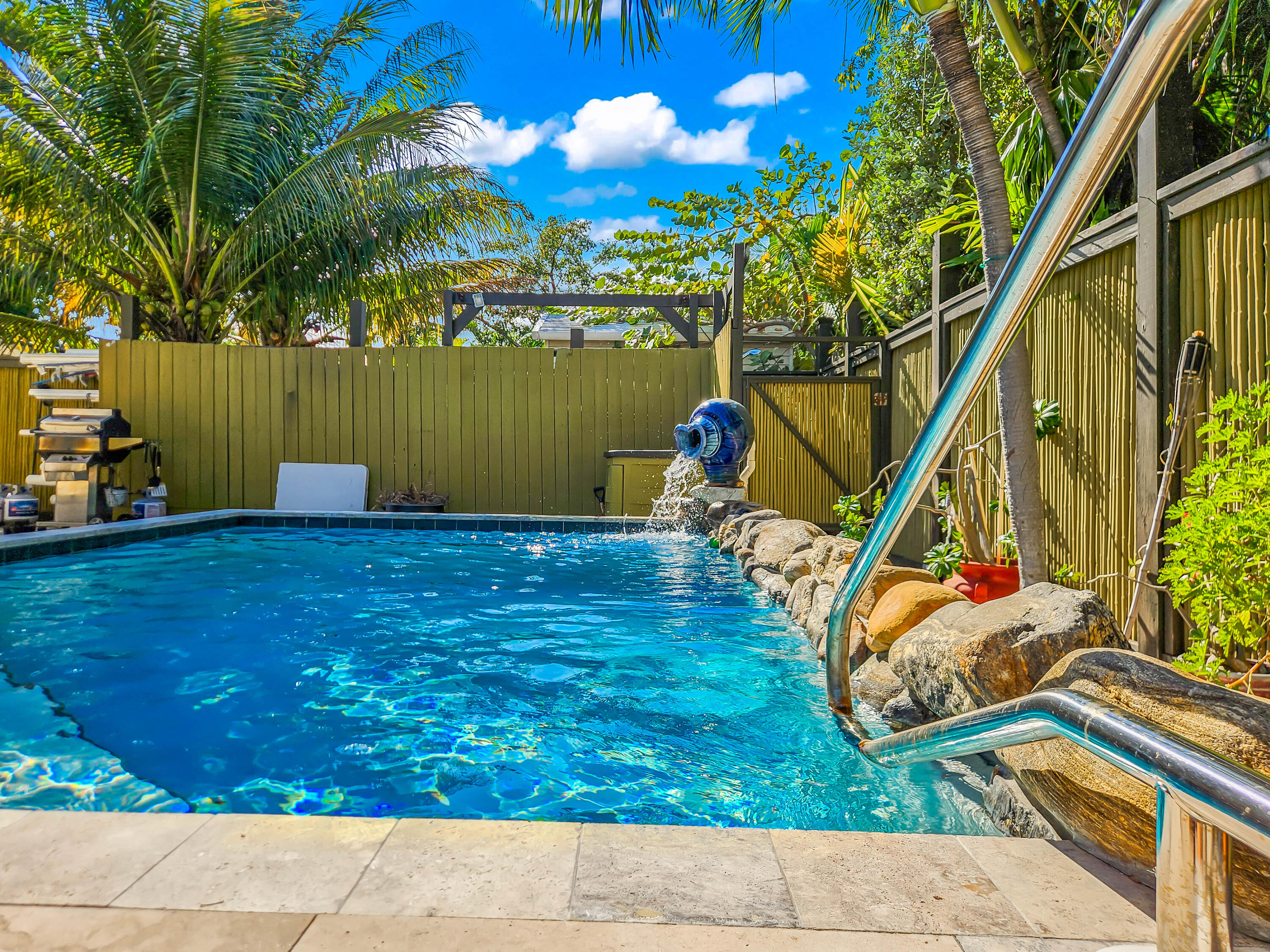 1609 United Street Key West, FL 33040 - Photo 6 of 74 Backyard Pool Lounge Area (1)