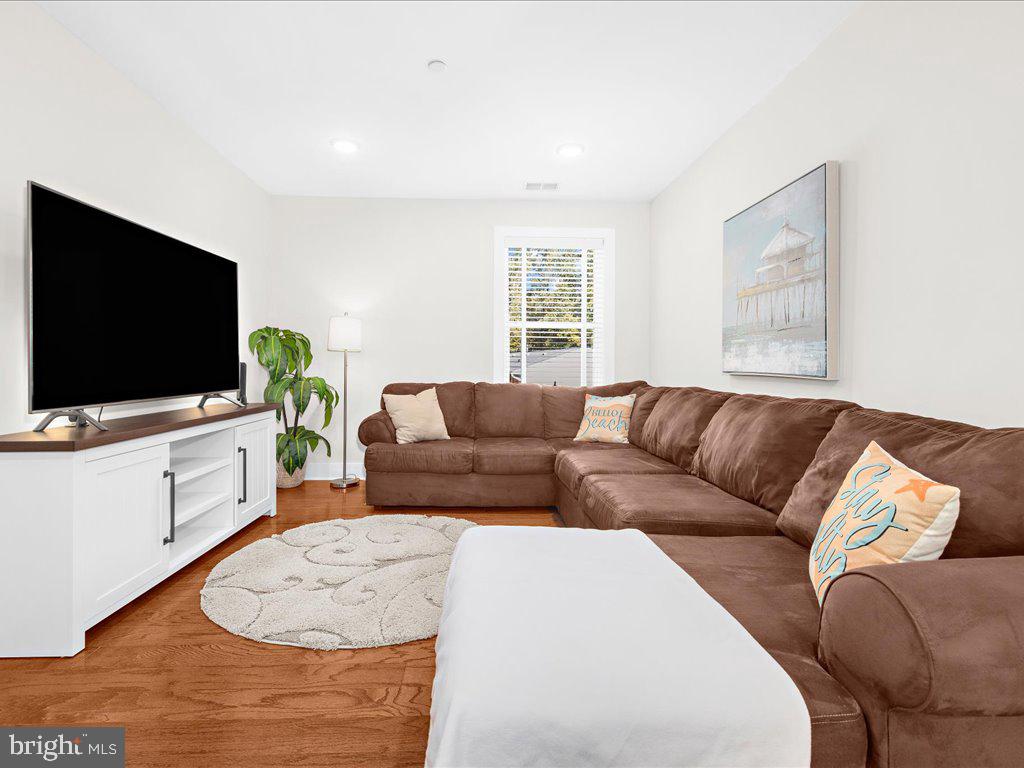 48 Kleis Road Severna Park, MD 21146 - Photo 49 of 84 Upper level loft