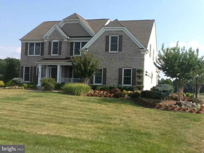18719 Wickham Road Olney, MD 20832 - Photo 1 of 29 Exterior (Front)