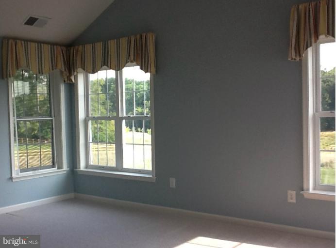 18719 Wickham Road Olney, MD 20832 - Photo 13 of 29 Interior (General)