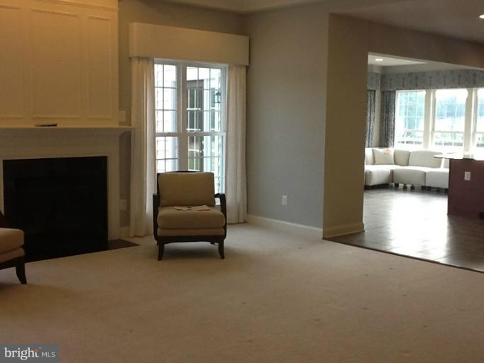 18719 Wickham Road Olney, MD 20832 - Photo 10 of 29 Family Room