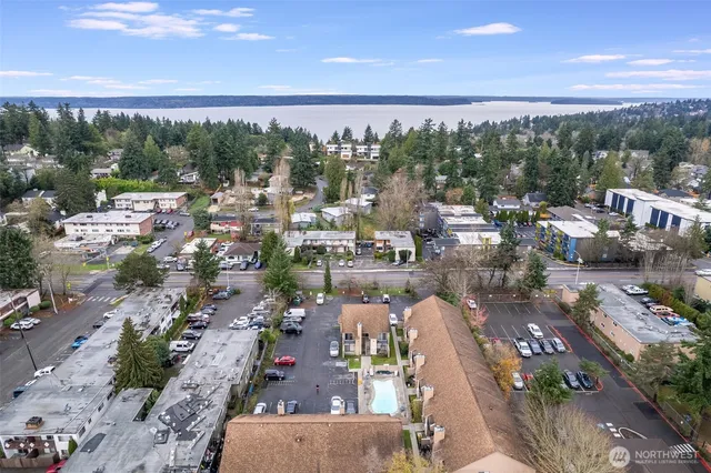 $175,000 | 12434 Ambaum Boulevard Southwest, Unit 114, Burien, WA 98146