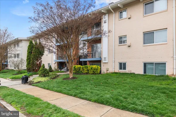 $179,900 | 11334 Cherry Hill Road, Unit 2J20, Beltsville, MD 20705