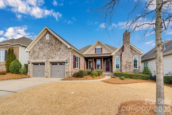 $652,000 | 14920 High Bluff Court, Charlotte, NC 28278