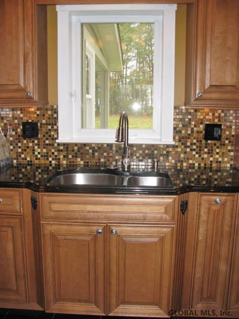 198 Priddle Point Road Gloversville, NY 12078 - Photo 15 of 25 Photo 15