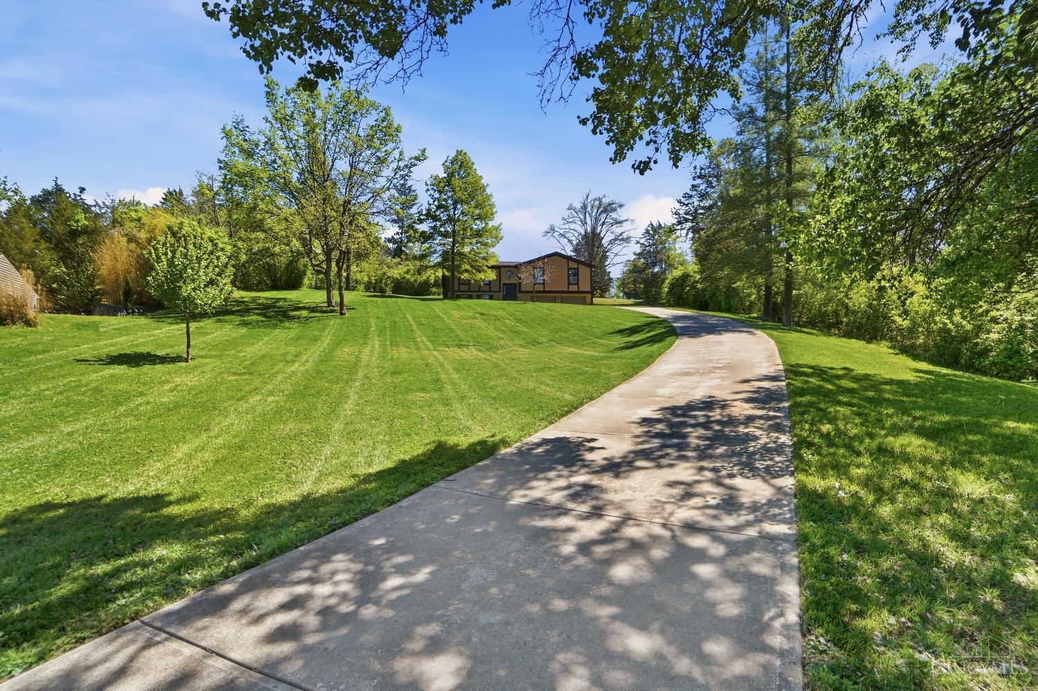 6340 Sheed Road Cincinnati, OH 45247 - Photo 49 of 60