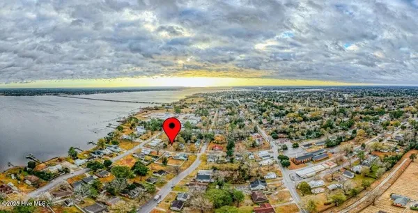 $84,899 | 305 North Avenue, New Bern, NC 28560