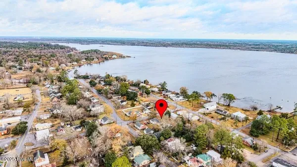 $84,899 | 305 North Avenue, New Bern, NC 28560