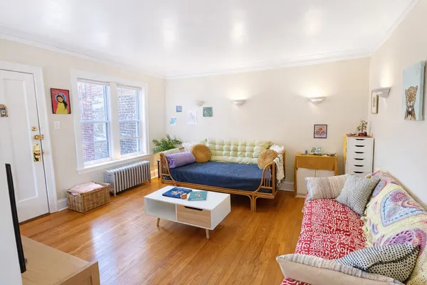 $1,650 | 2044 West Farragut Avenue, Unit 3N, Chicago, IL 60625