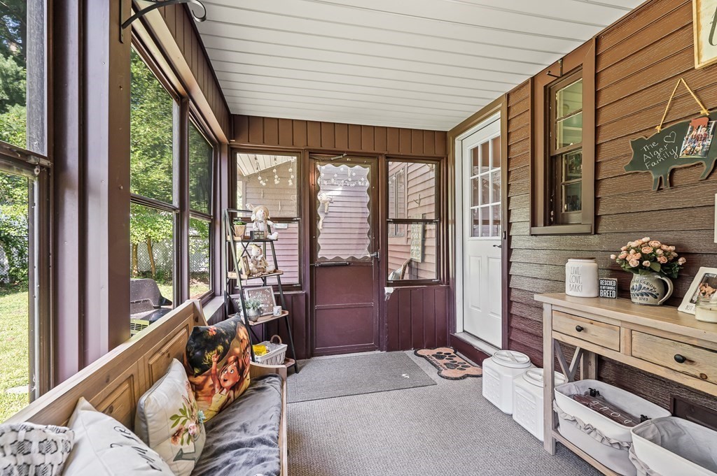 226 Maple Road Longmeadow, MA 01106 - Photo 15 of 31