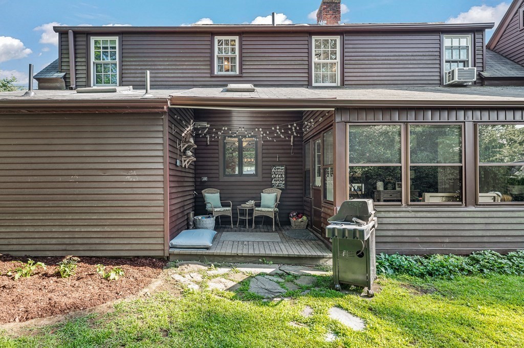 226 Maple Road Longmeadow, MA 01106 - Photo 25 of 31