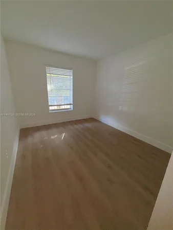 $1,950 | 5755 West 20th Avenue, Unit 209, Hialeah, FL 33012