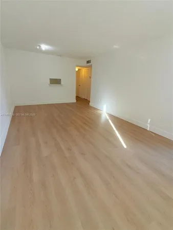 $1,950 | 5755 West 20th Avenue, Unit 209, Hialeah, FL 33012