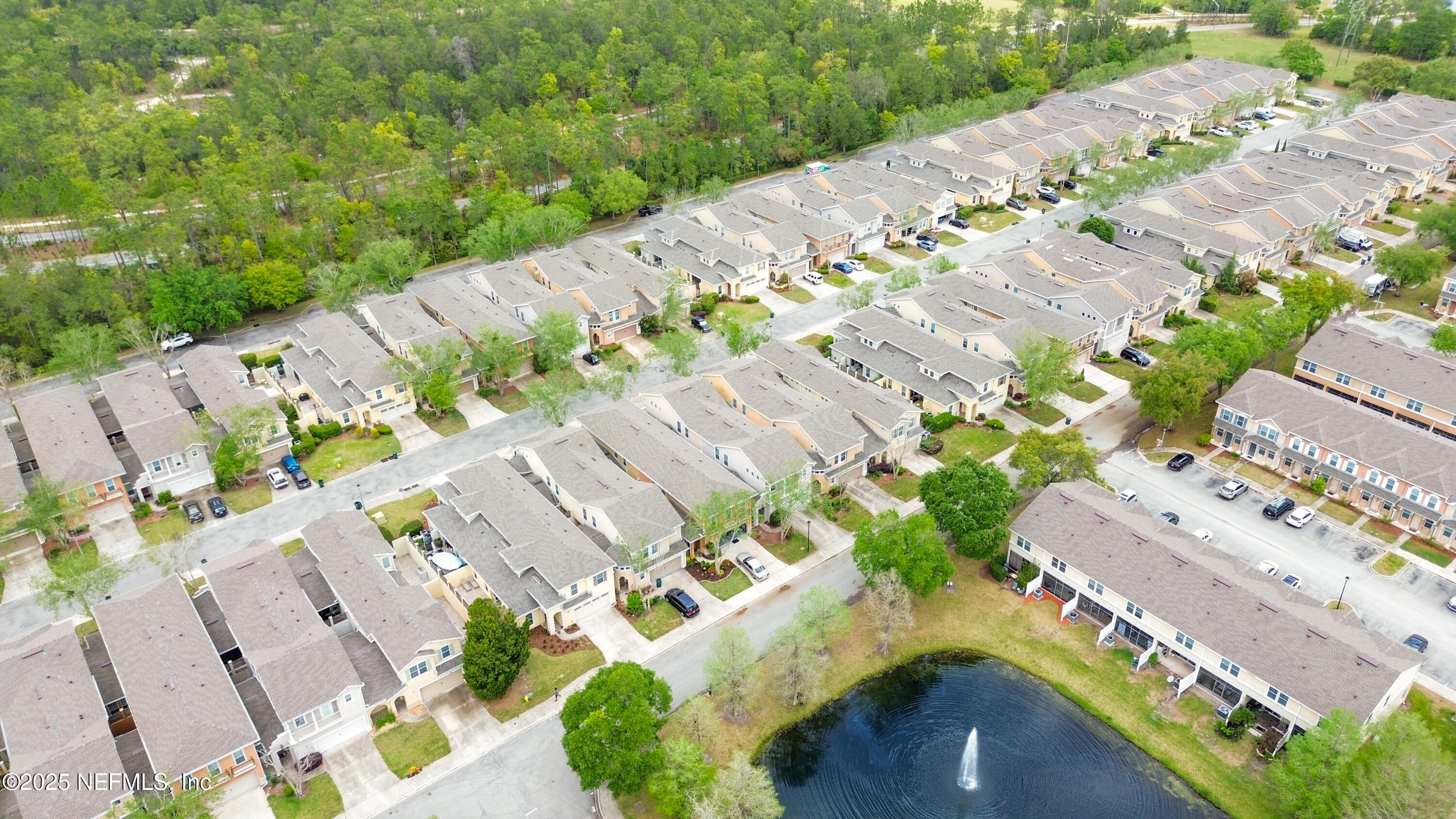 6127 Eclipse Circle Jacksonville, FL 32258 - Photo 33 of 37 an aerial view of a house
