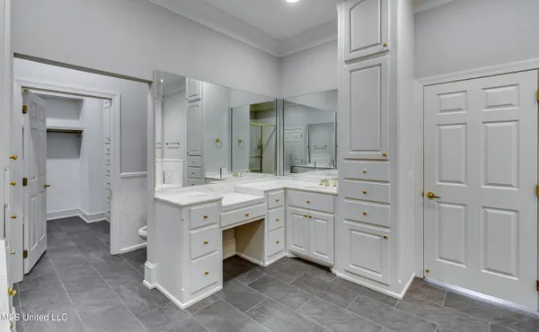 $650,000 | 121 Poplar Ridge Drive, Brandon, MS 39047