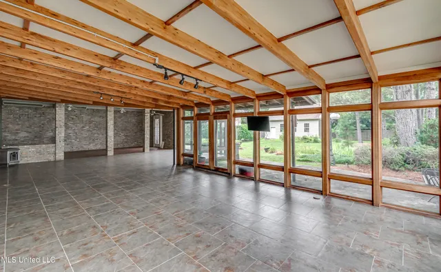 $650,000 | 121 Poplar Ridge Drive, Brandon, MS 39047