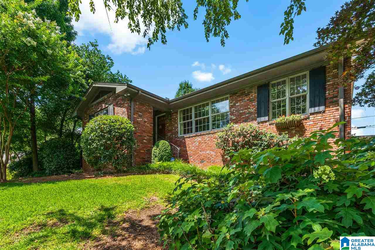 3109 Dolly Ridge Drive Birmingham, AL 35243 - Photo 3 of 31