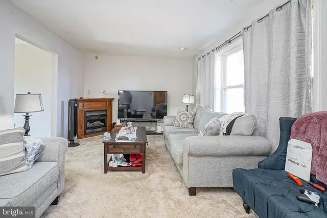 $325,000 | 951 New Jersey Avenue, Deptford, NJ 08096