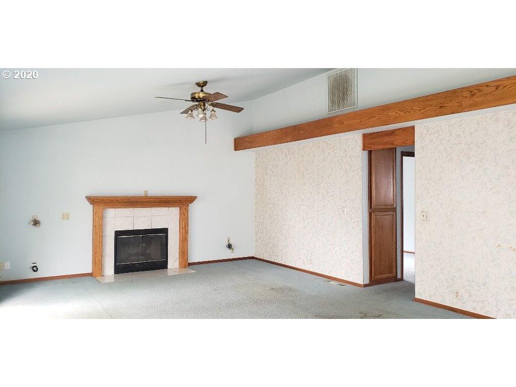 6612 B Street Springfield, OR 97478 - Photo 3 of 16