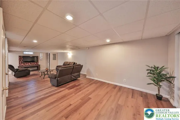 $3,500 | 2033 11th Street, Bethlehem, PA 18020