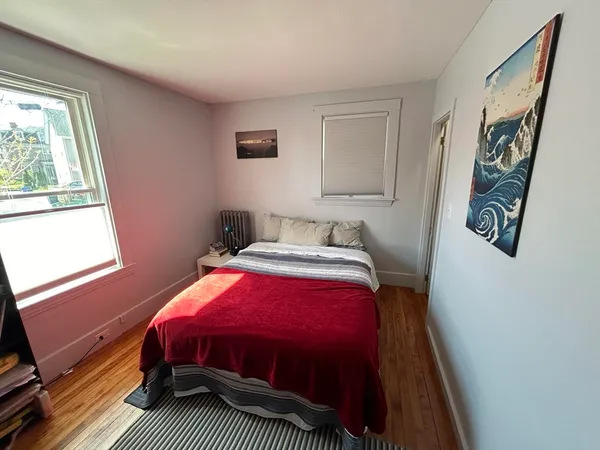 $2,000 | 9 Crescent Square, Newton, MA 02458
