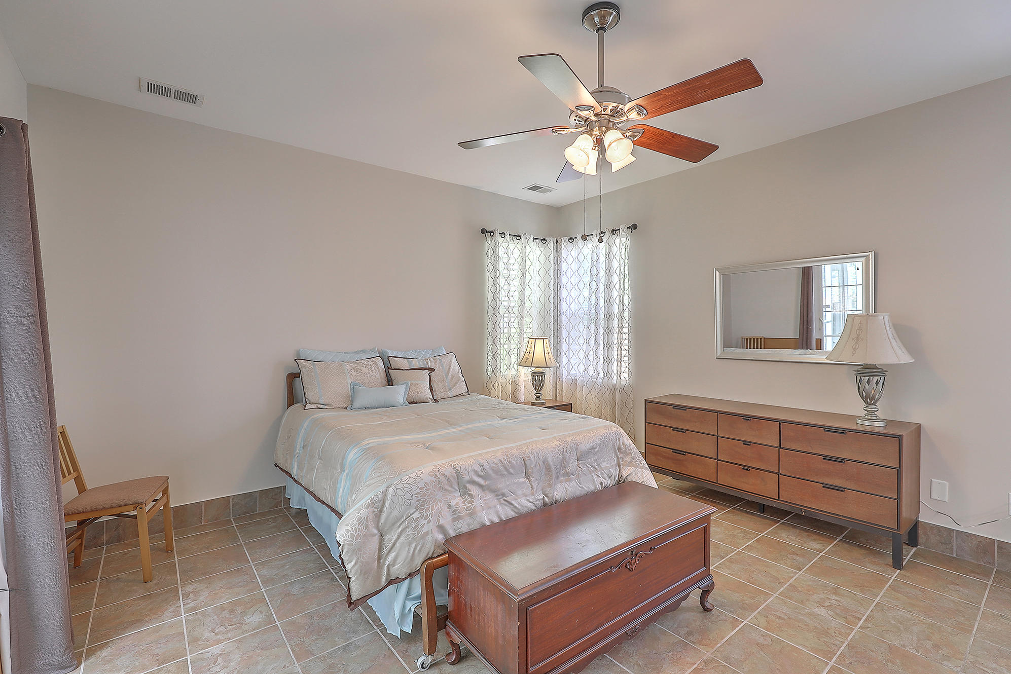 142 Oakbluff Road Summerville, SC 29485 - Photo 18 of 34 IMG_8154_55_56_57_58_59_60