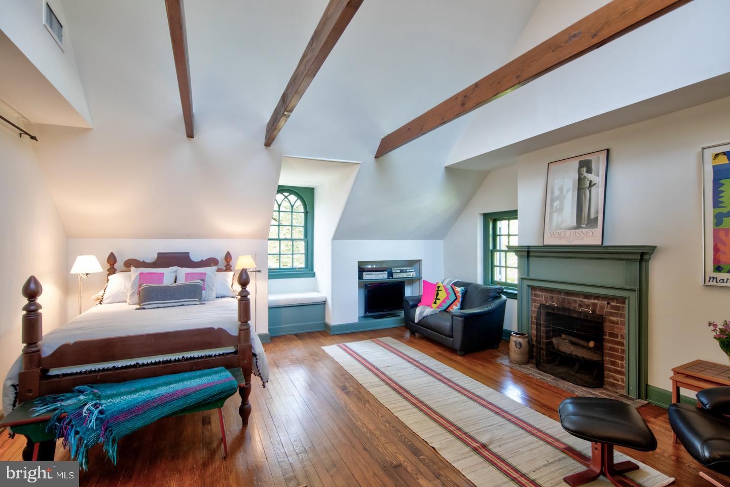 8219 St Martins Lane Philadelphia, PA 19118 - Photo 22 of 40