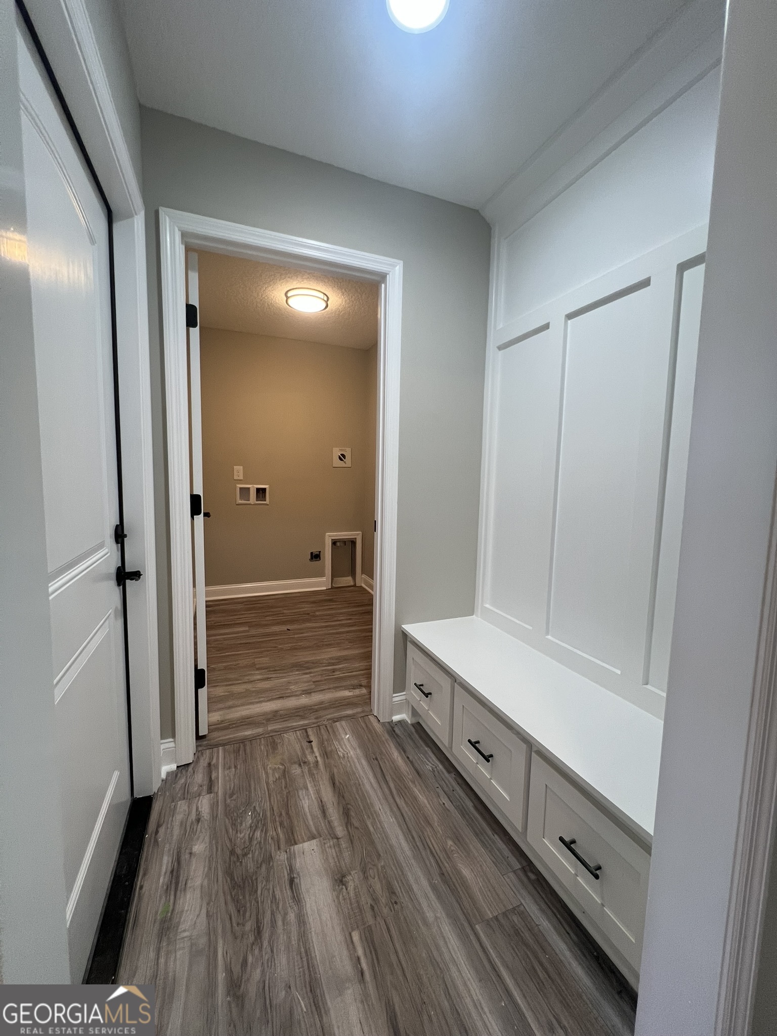120 Caleb Circle Jesup, GA 31545 - Photo 19 of 22 a bathroom with a double vanity sink and a mirror