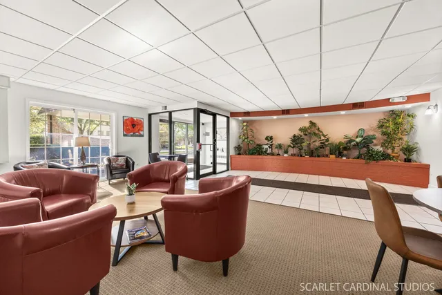 $147,000 | 1000 South Lorraine Road, Unit 412, Wheaton, IL 60189