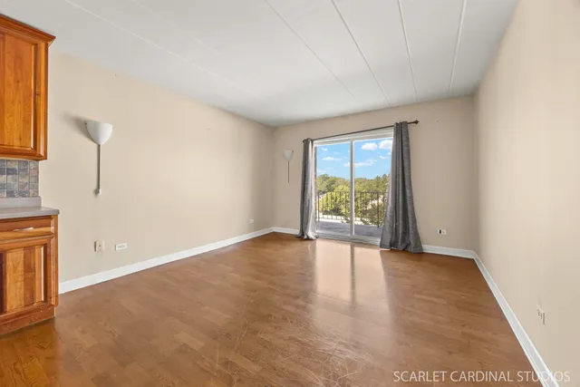 $147,000 | 1000 South Lorraine Road, Unit 412, Wheaton, IL 60189