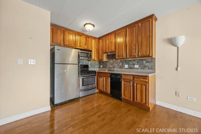 $147,000 | 1000 South Lorraine Road, Unit 412, Wheaton, IL 60189