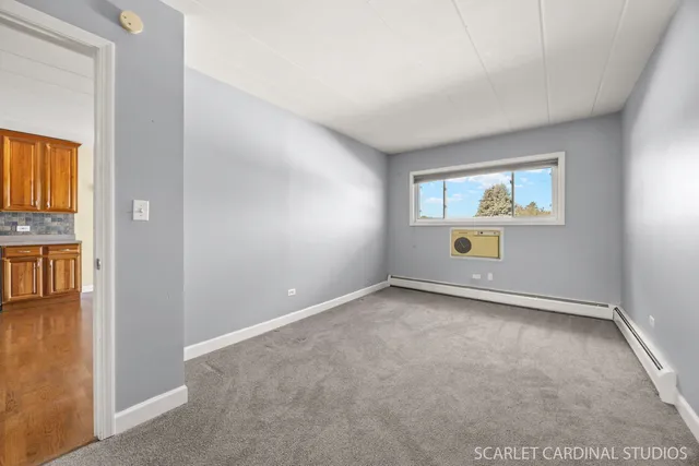 $147,000 | 1000 South Lorraine Road, Unit 412, Wheaton, IL 60189