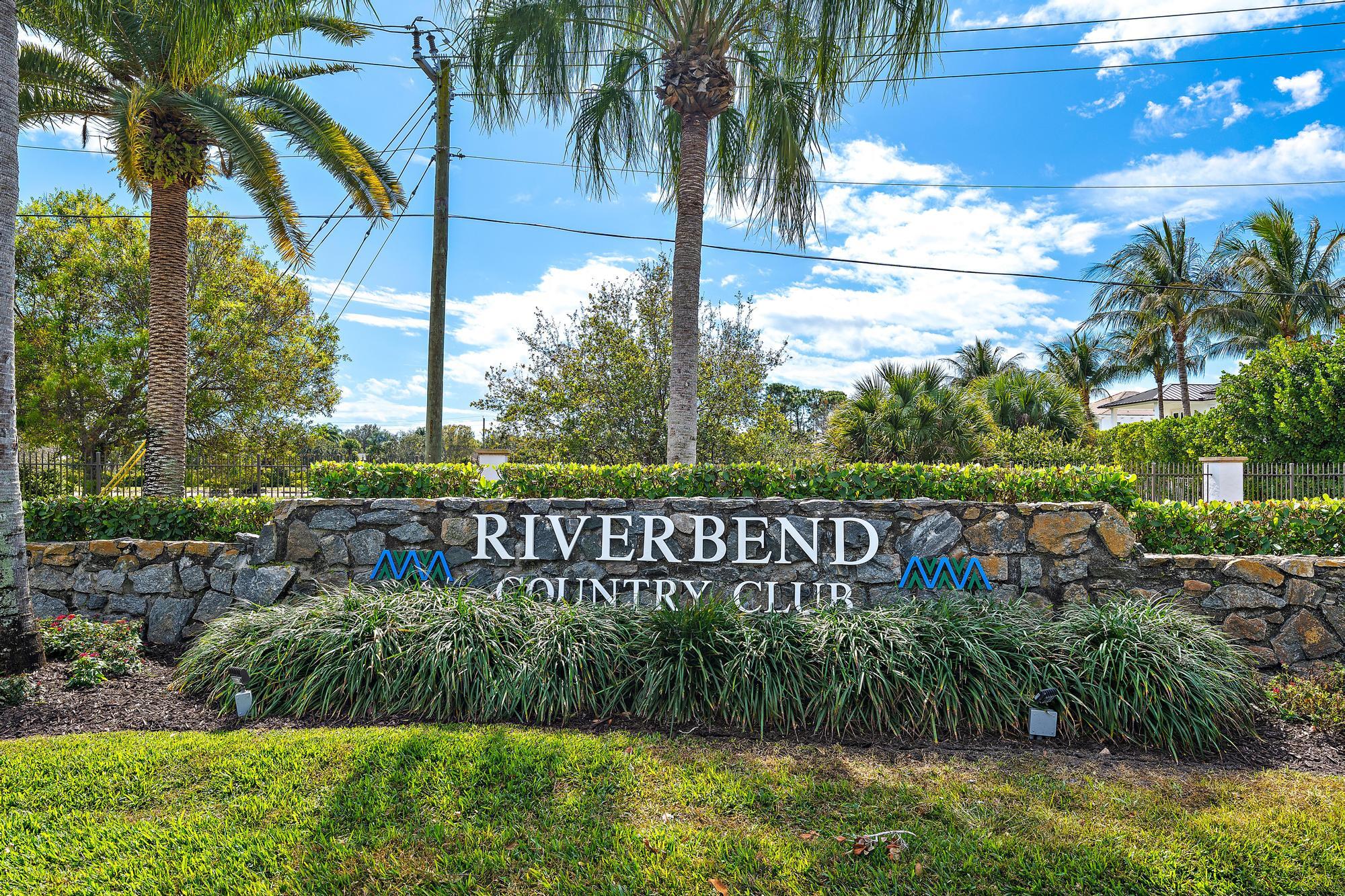 9170 Southeast Riverfront Terrace, Unit H Jupiter, FL 33469 - Photo 34 of 34 a view of park with a garden