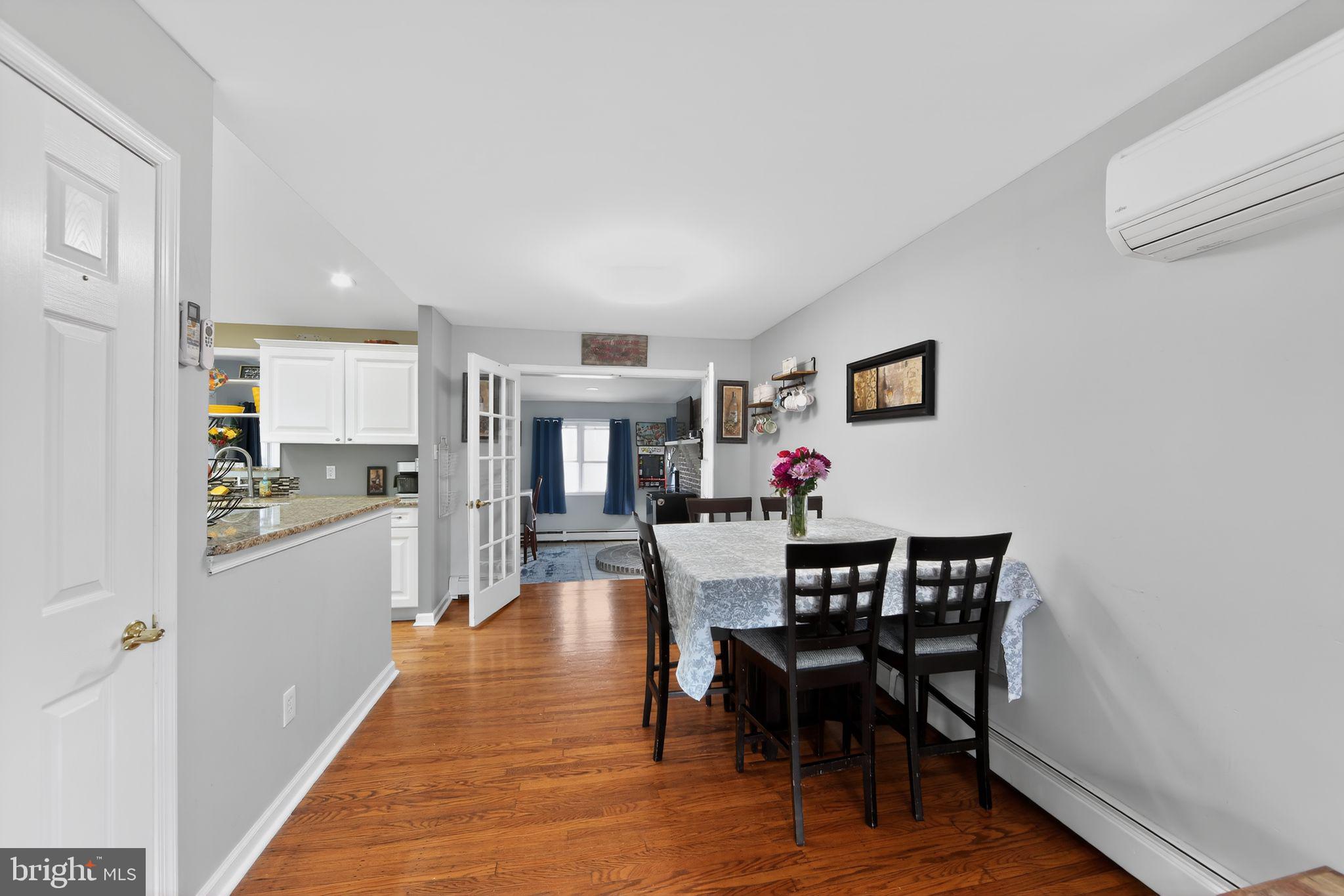 341 Harwicke Road Springfield, PA 19064 - Photo 11 of 36 Dining area open to kitchen
