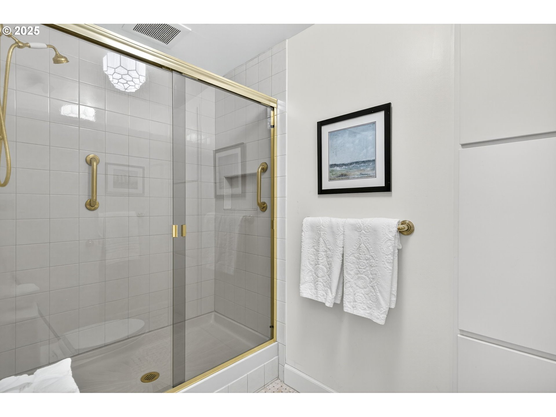 2309 Southwest 1st Avenue, Unit G41 Portland, OR 97201 - Photo 33 of 44 a bathroom with a shower