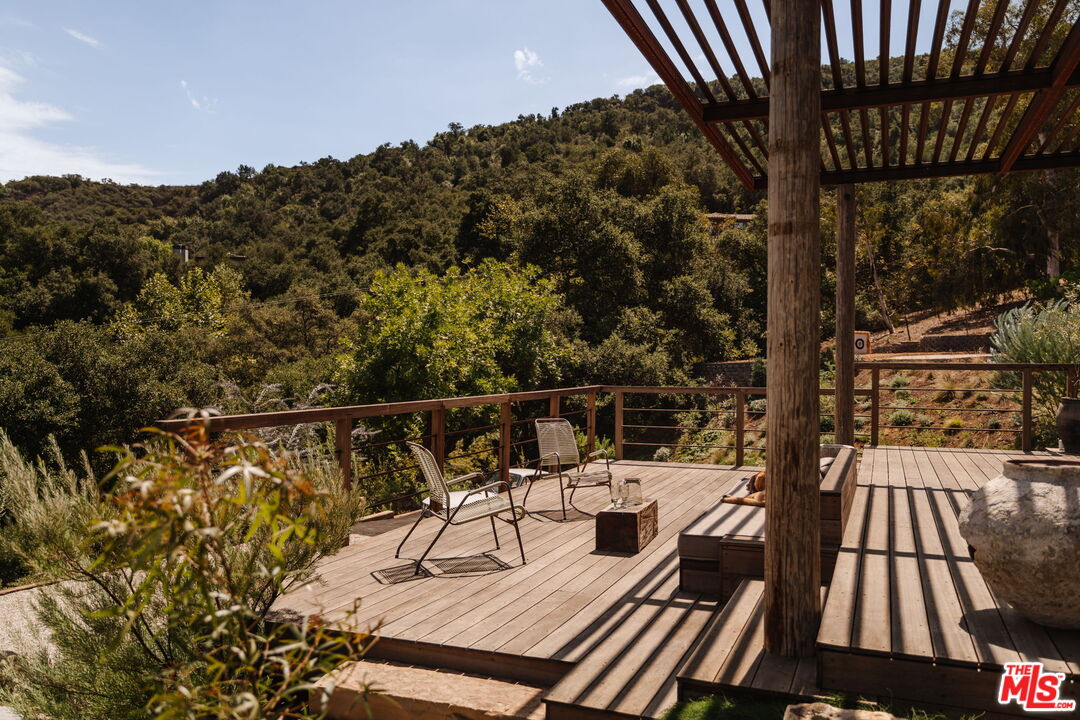 225 Powderhorn Ranch Road Topanga, CA 90290 - Photo 15 of 65