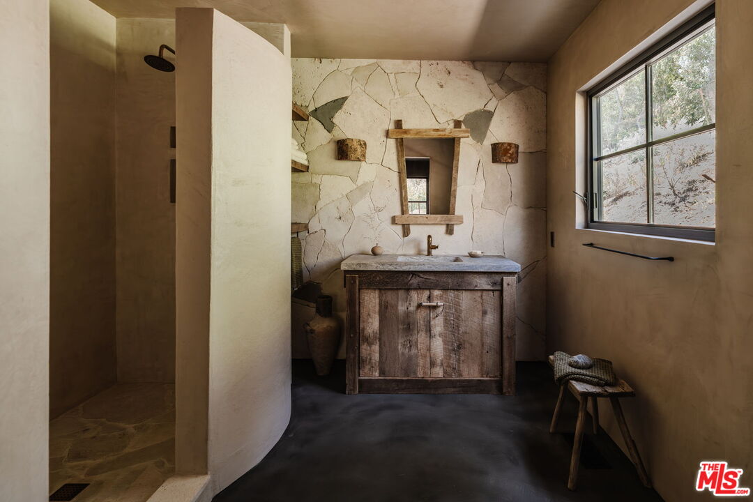 225 Powderhorn Ranch Road Topanga, CA 90290 - Photo 47 of 65