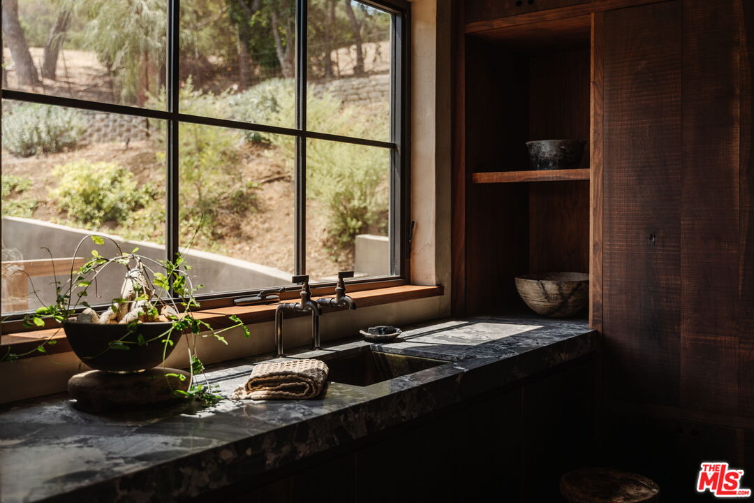 225 Powderhorn Ranch Road Topanga, CA 90290 - Photo 52 of 65