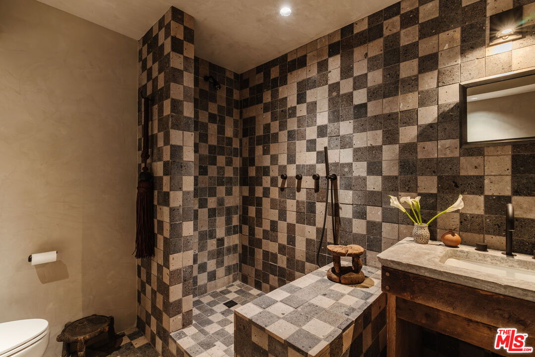 225 Powderhorn Ranch Road Topanga, CA 90290 - Photo 62 of 65