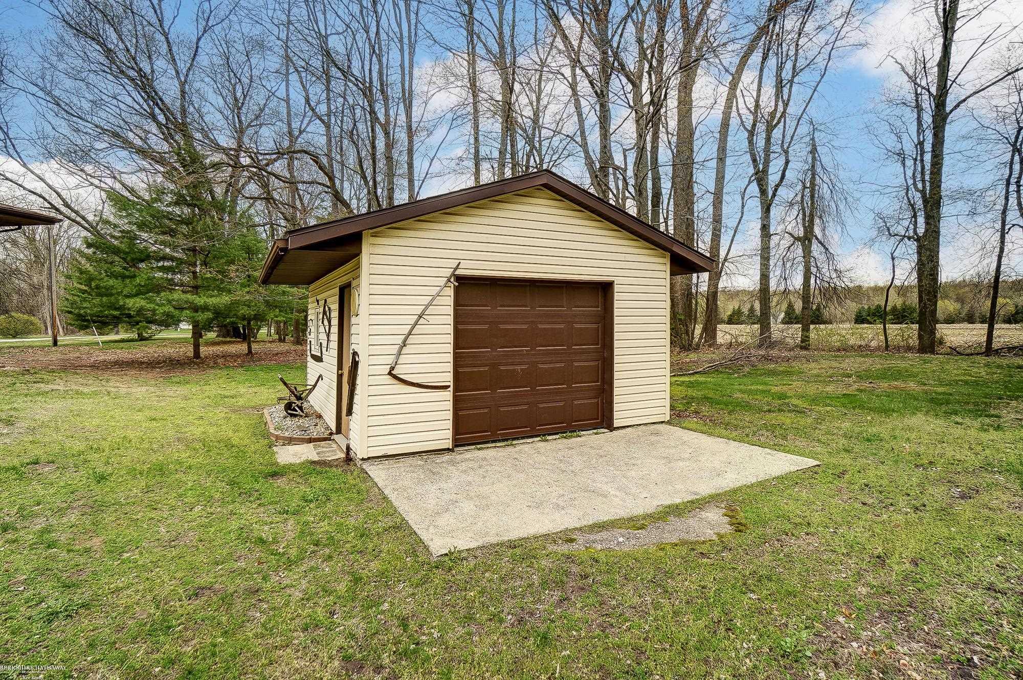 3654 Heiss Road Monroe, MI 48162 - Photo 53 of 55 50106204-52.JPG