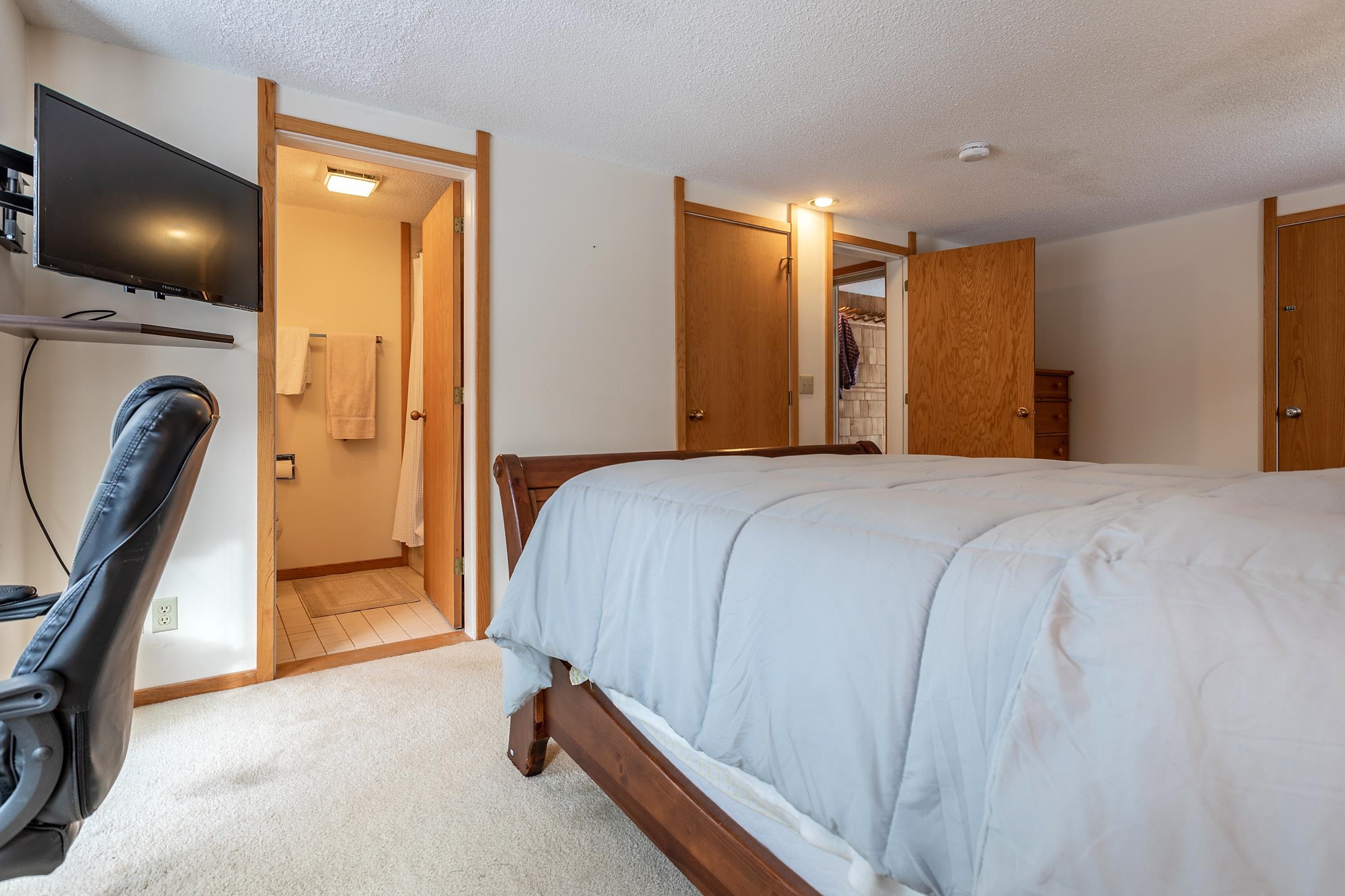 73 Pond View Road, Unit 73 Winhall, VT 05340 - Photo 20 of 40